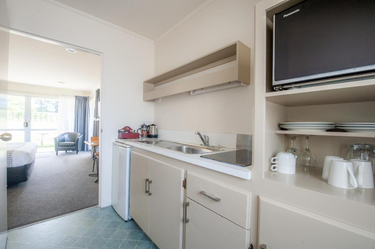 Lake Dunstan Motel ครอมเวลล์ ภายนอก รูปภาพ