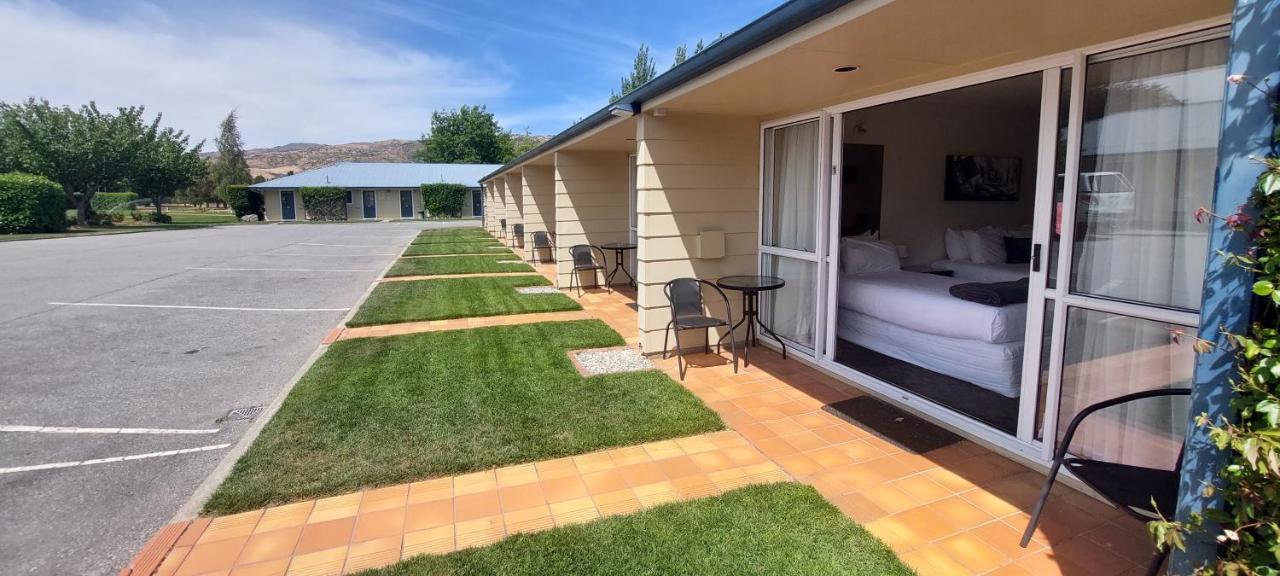 Lake Dunstan Motel ครอมเวลล์ ภายนอก รูปภาพ
