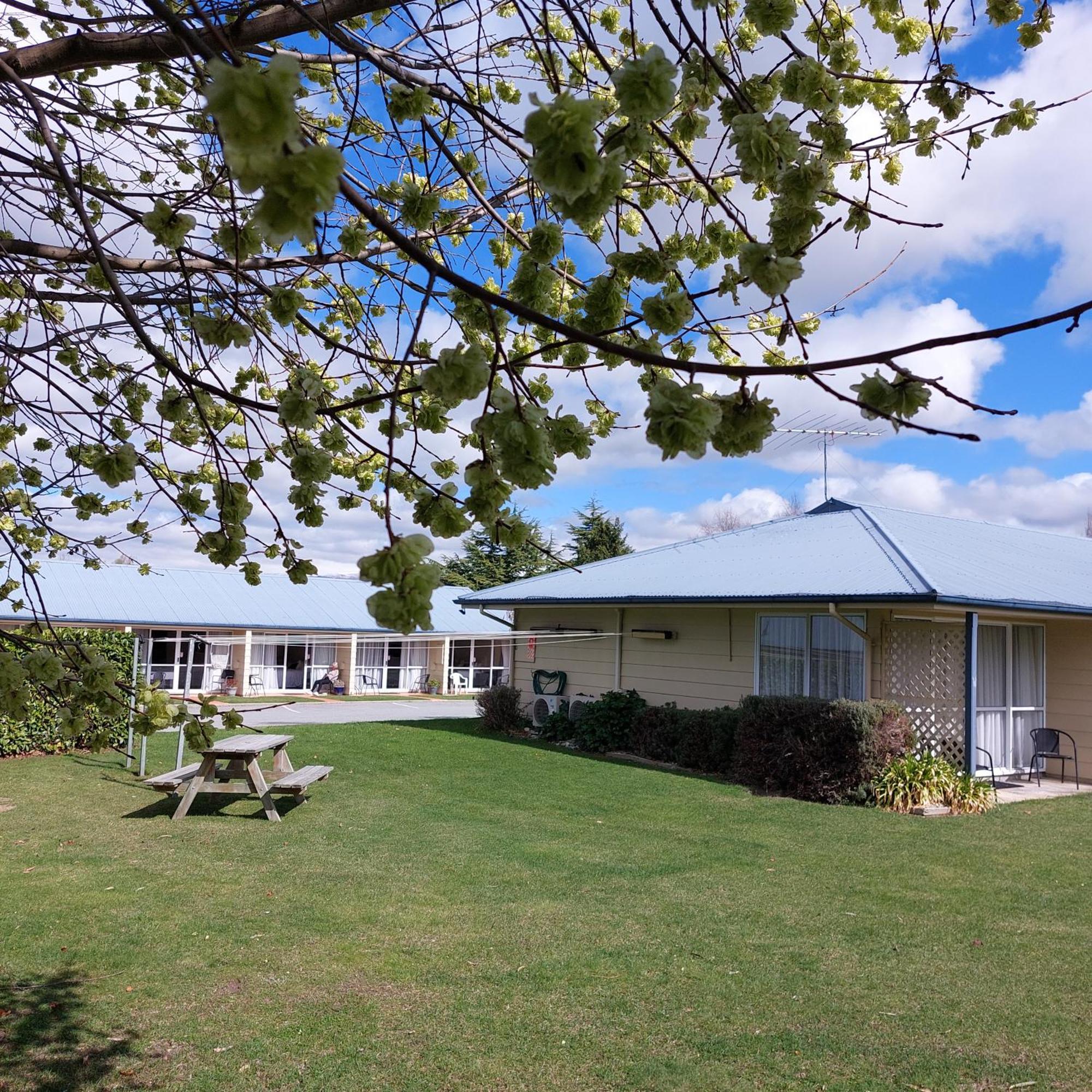 Lake Dunstan Motel ครอมเวลล์ ภายนอก รูปภาพ