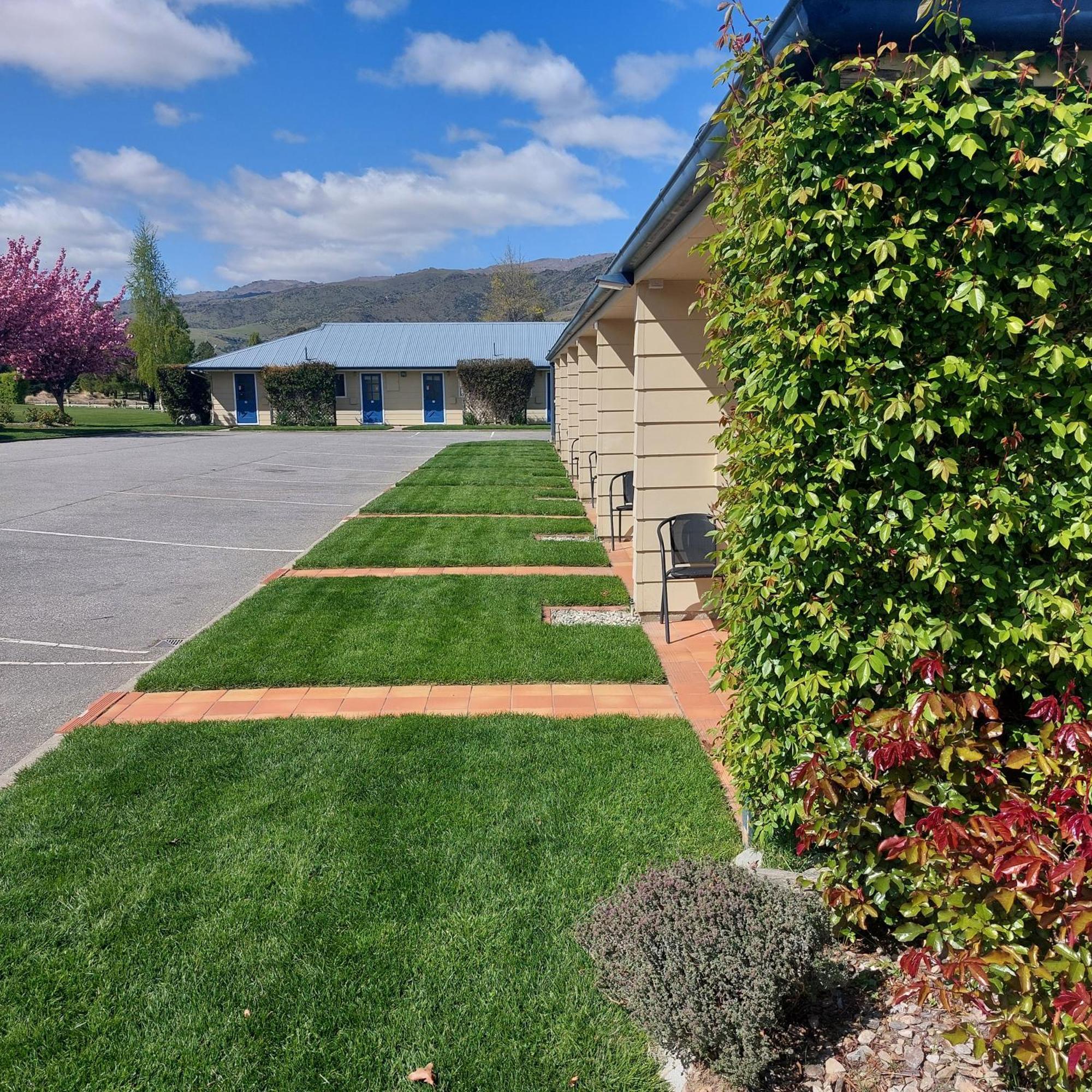 Lake Dunstan Motel ครอมเวลล์ ภายนอก รูปภาพ