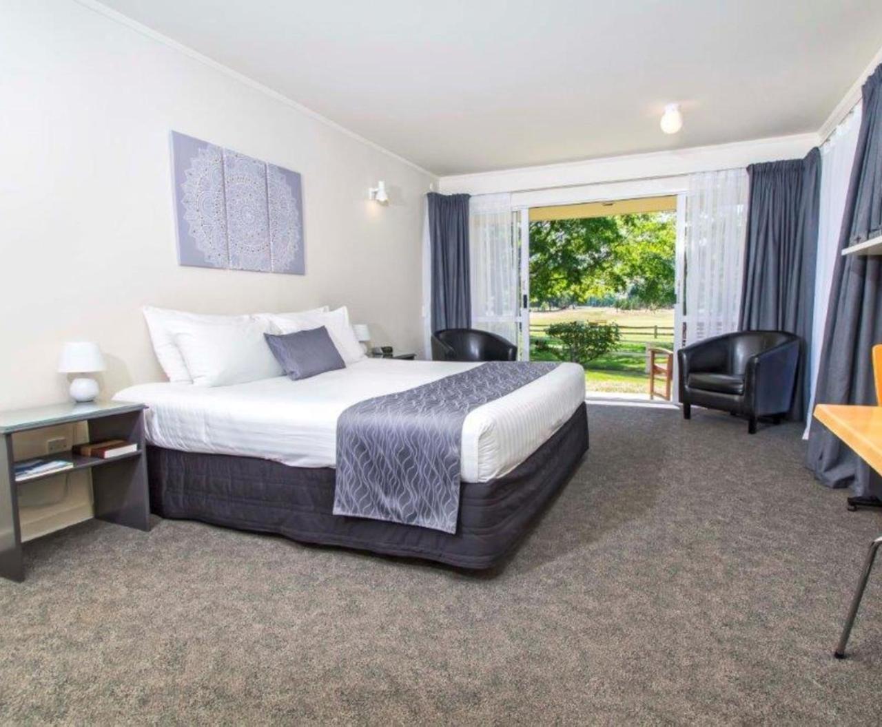 Lake Dunstan Motel ครอมเวลล์ ภายนอก รูปภาพ